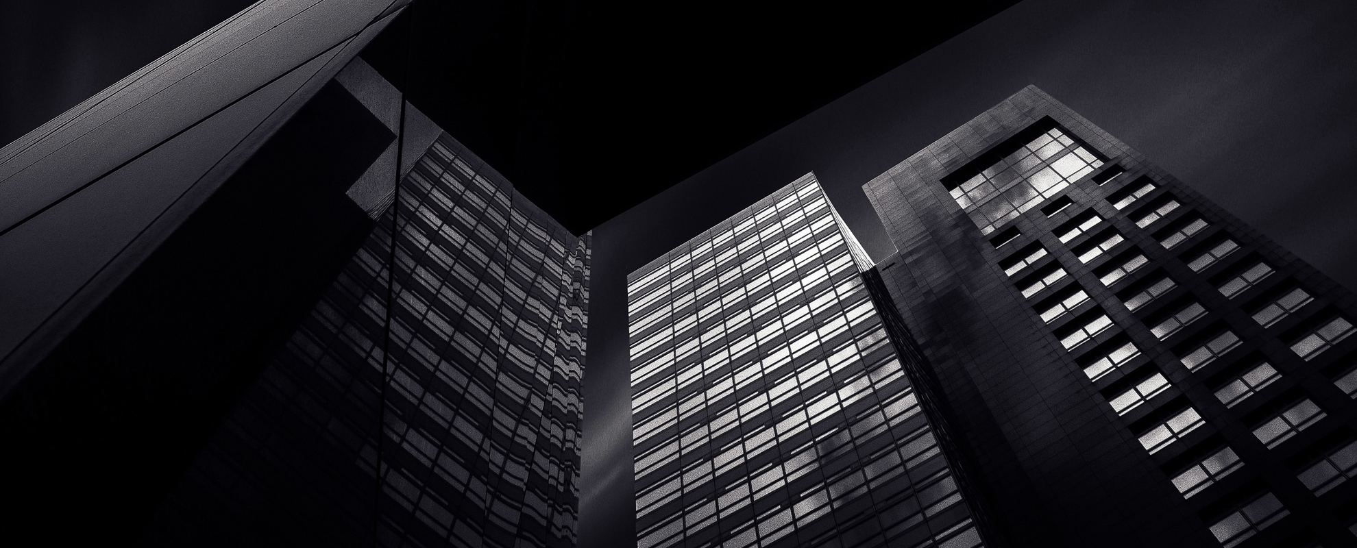 skyscrapers-black-and-white